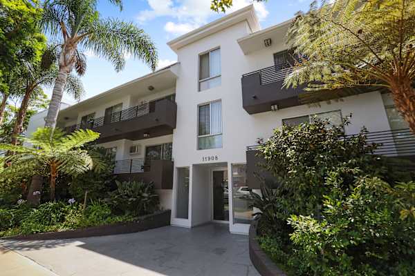 Dorothy Westwind by Wiseman property